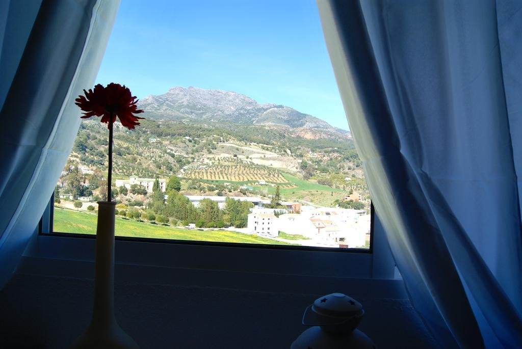Hostal Sango Sierra De Las Nieves Alozaina ภายนอก รูปภาพ